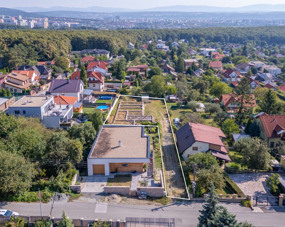 PREDANÝ - POZEMOK / GELNICKÁ - KOŠICE-PEREŠ